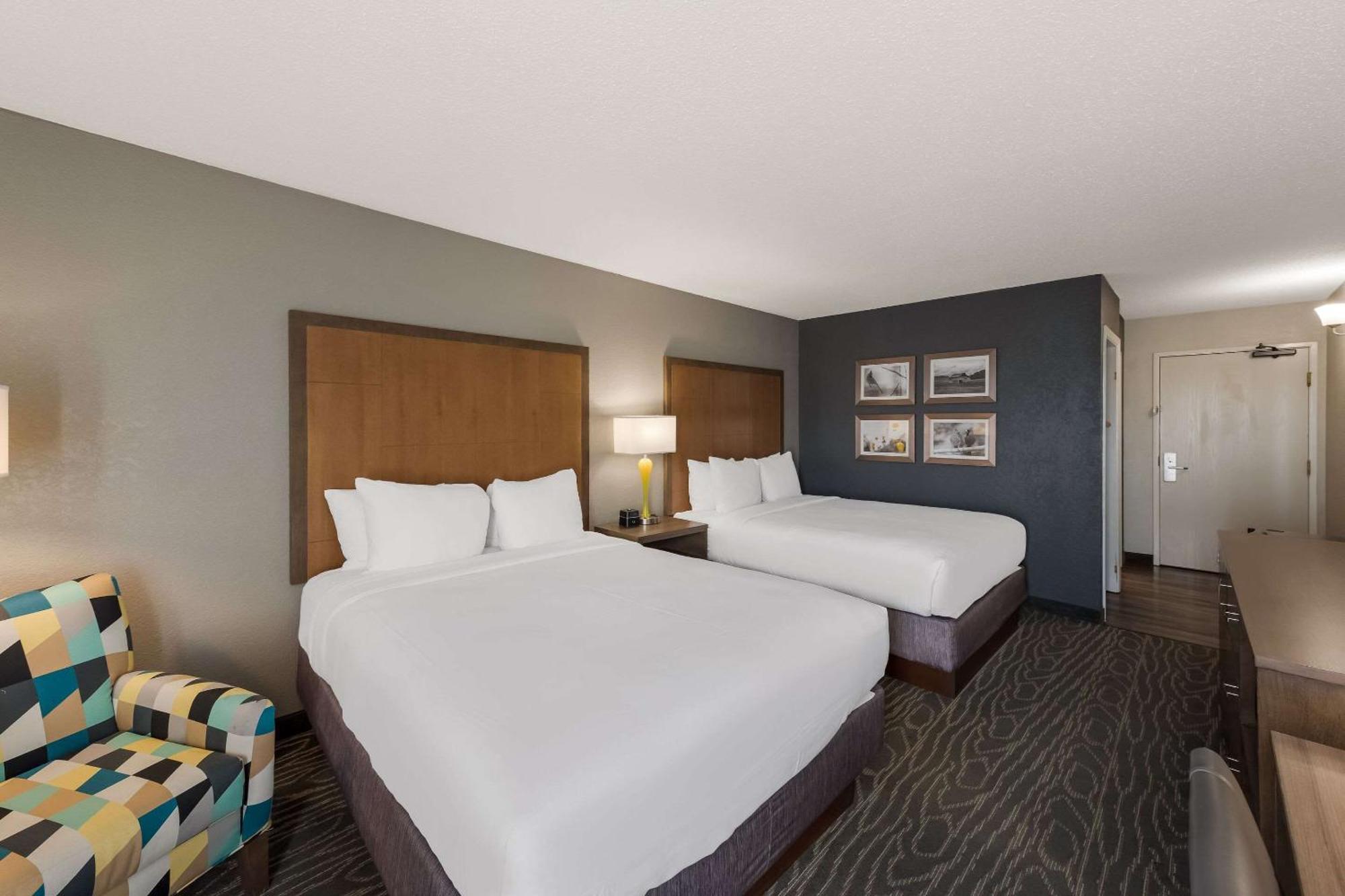 Comfort Inn & Suites Tipp City Dayton North I-75 Exterior photo